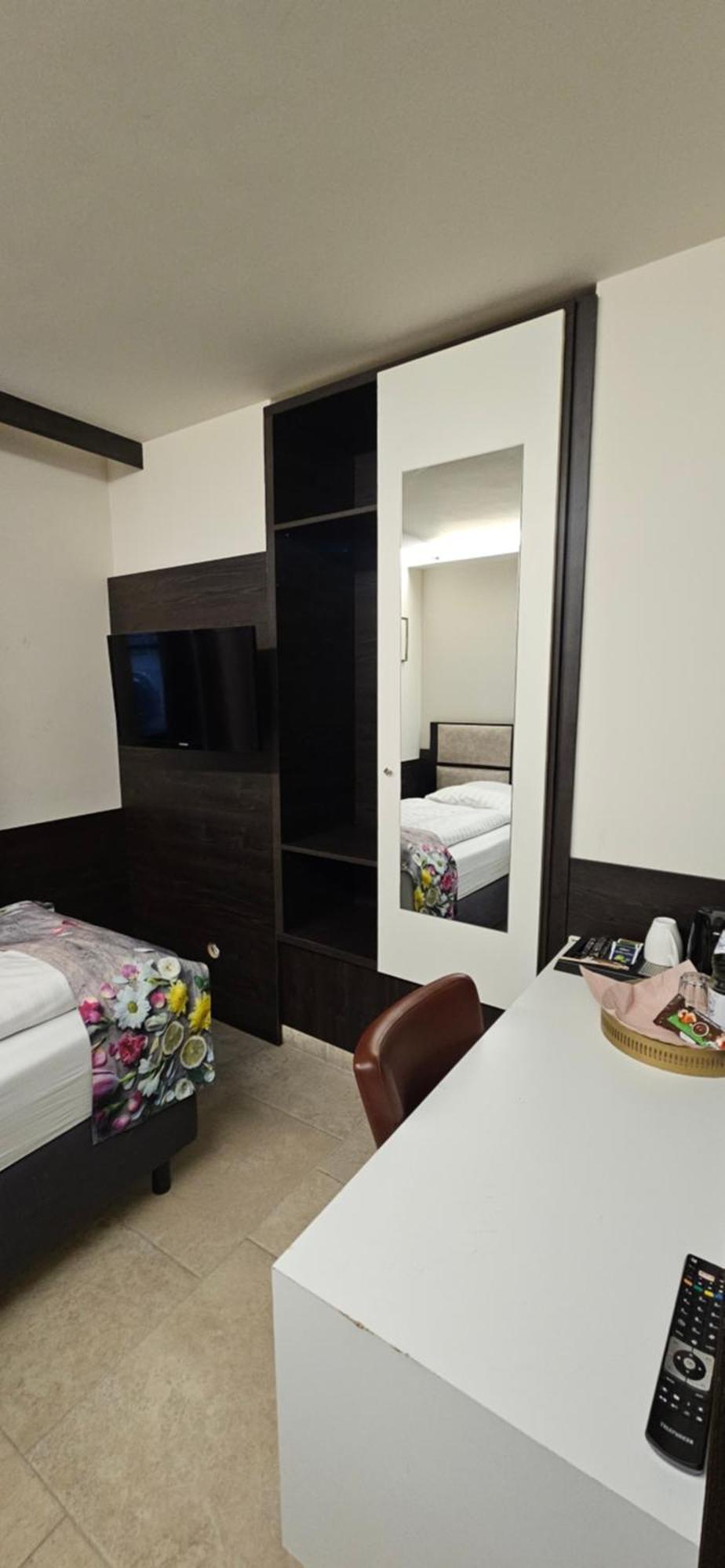 Apartment Hotel Citylight Colonia Exterior foto